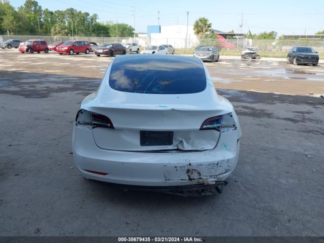 Photo 5 VIN: 5YJ3E1EA8KF483229 - TESLA MODEL 3 