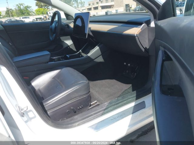 Photo 4 VIN: 5YJ3E1EA8LF613706 - TESLA MODEL 3 