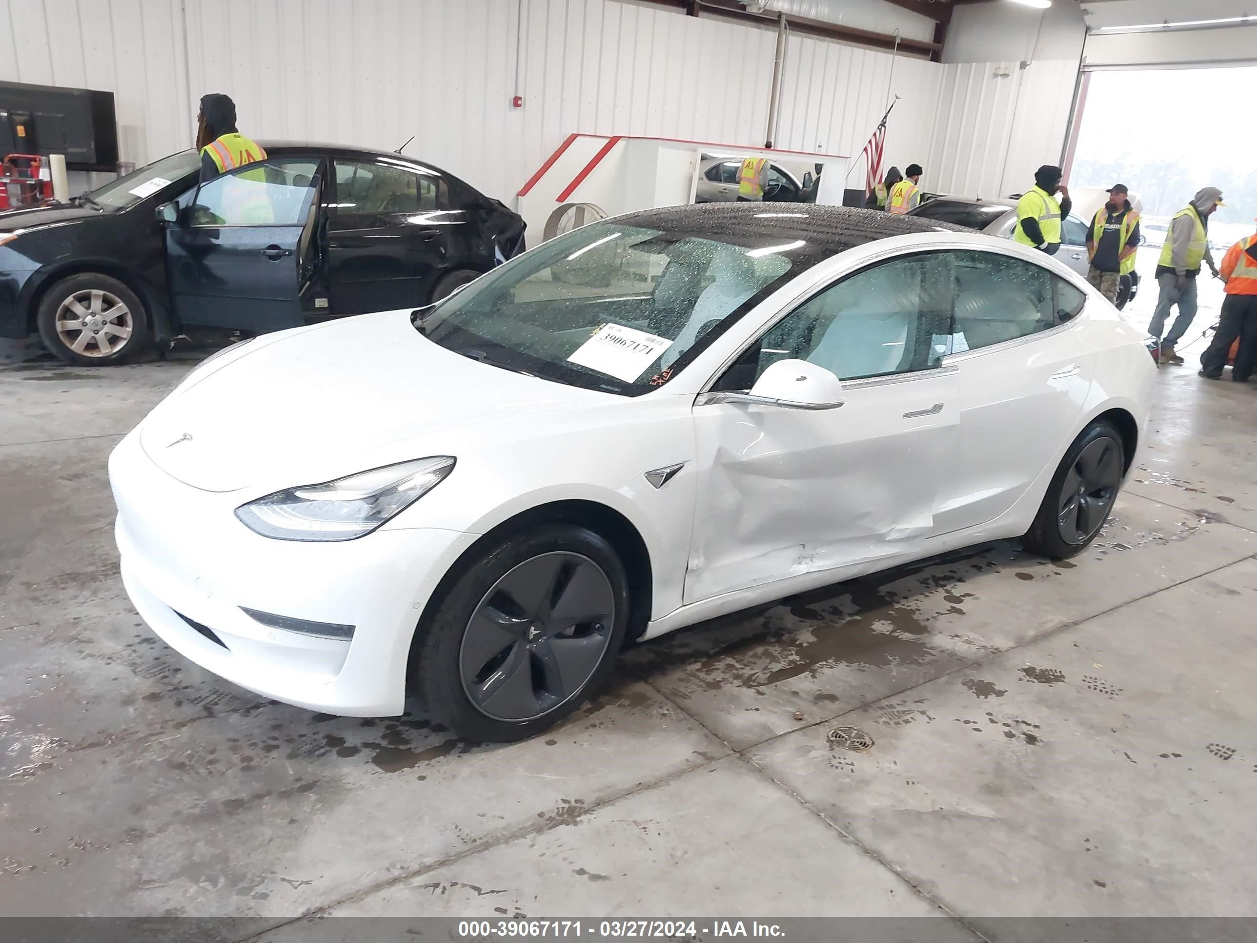 Photo 1 VIN: 5YJ3E1EA8LF738205 - TESLA MODEL 3 