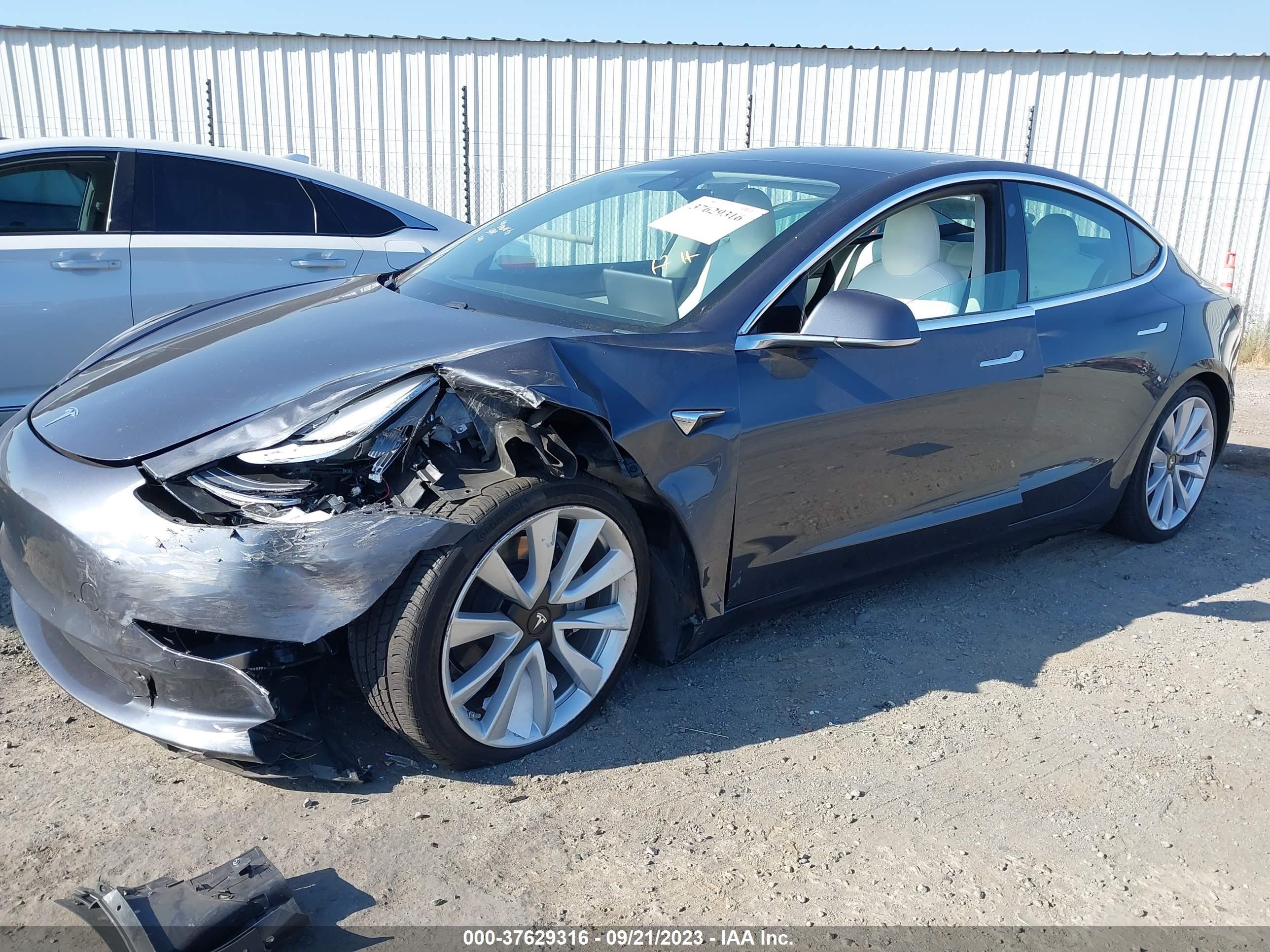 Photo 1 VIN: 5YJ3E1EA8LF744098 - TESLA MODEL 3 