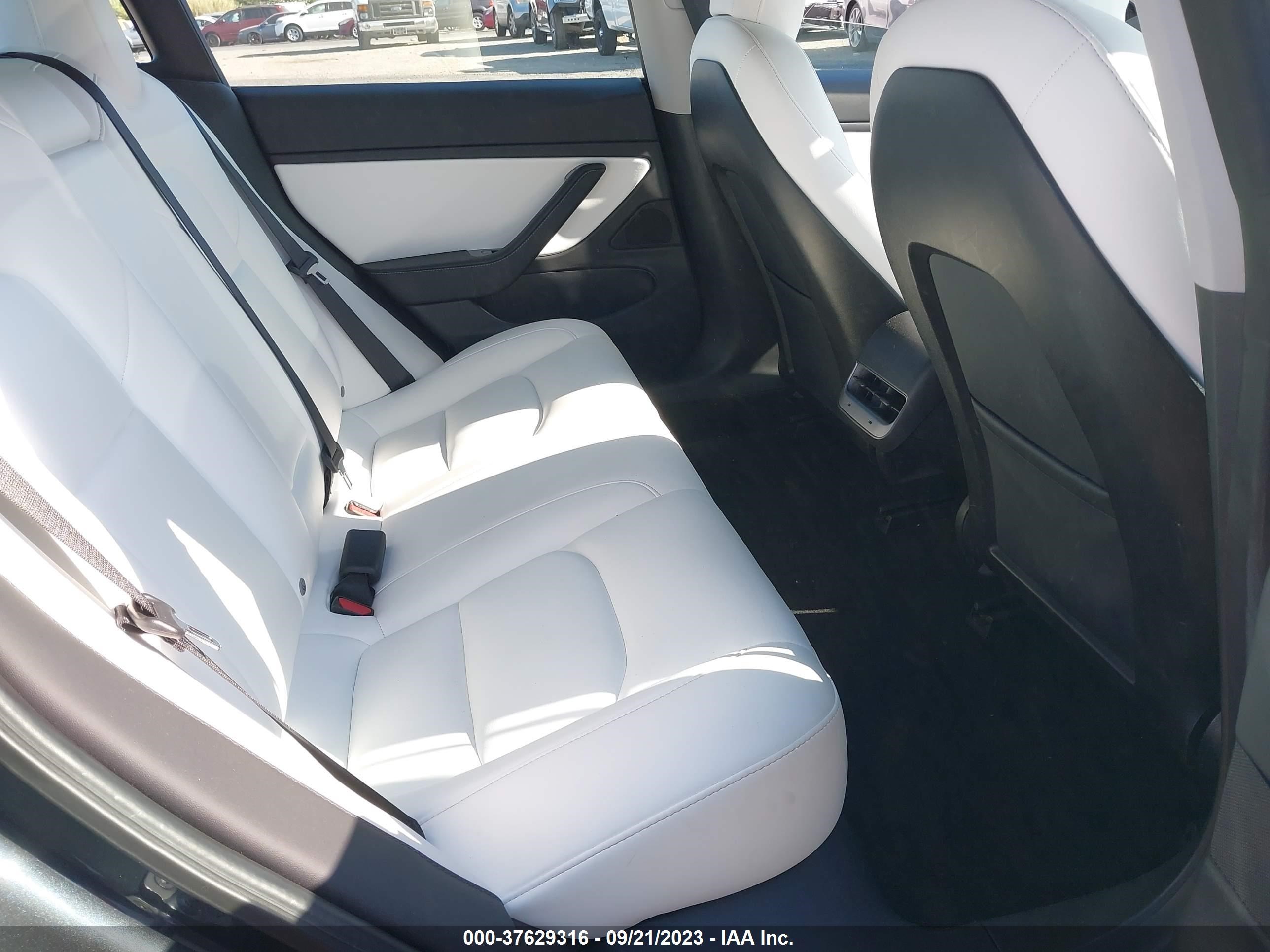 Photo 7 VIN: 5YJ3E1EA8LF744098 - TESLA MODEL 3 