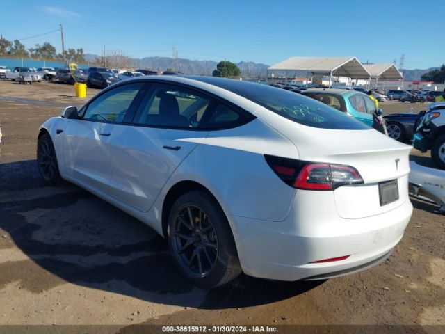 Photo 2 VIN: 5YJ3E1EA8MF098451 - TESLA MODEL 3 