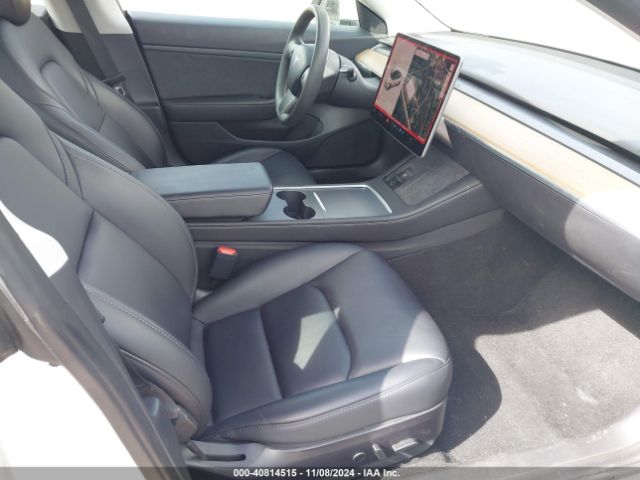 Photo 4 VIN: 5YJ3E1EA8MF852111 - TESLA MODEL 3 