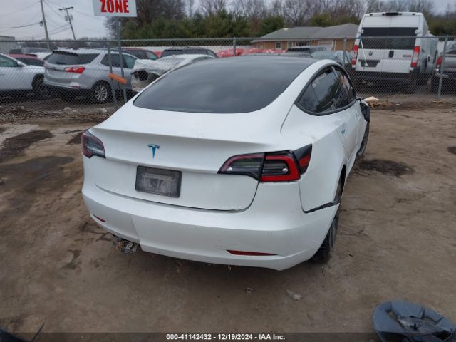 Photo 3 VIN: 5YJ3E1EA8NF101561 - TESLA MODEL 3 