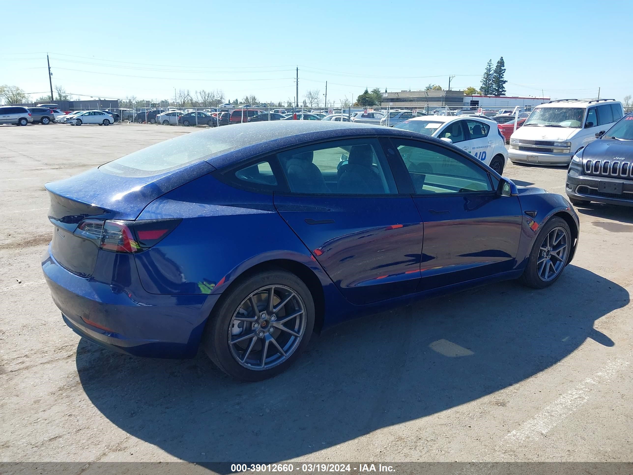 Photo 3 VIN: 5YJ3E1EA8NF304384 - TESLA MODEL 3 