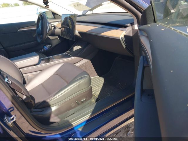 Photo 4 VIN: 5YJ3E1EA8NF331648 - TESLA MODEL 3 