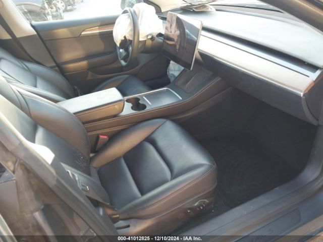 Photo 4 VIN: 5YJ3E1EA8NF374192 - TESLA MODEL 3 