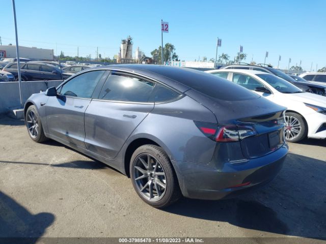 Photo 2 VIN: 5YJ3E1EA8PF399791 - TESLA MODEL 3 