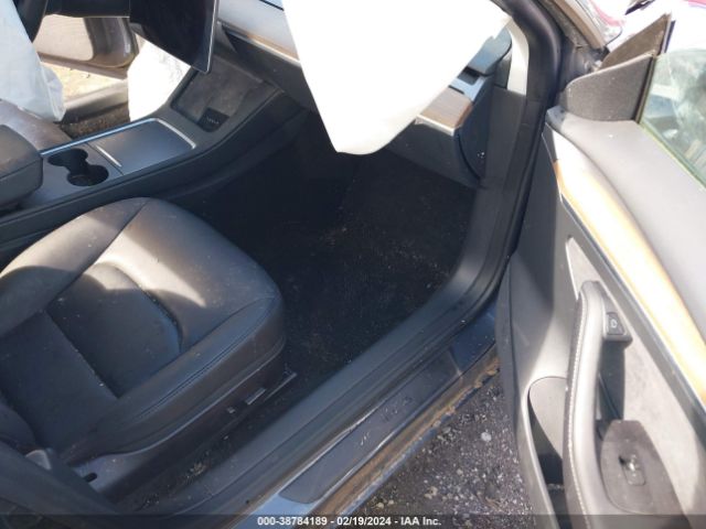 Photo 4 VIN: 5YJ3E1EA8PF432790 - TESLA MODEL 3 