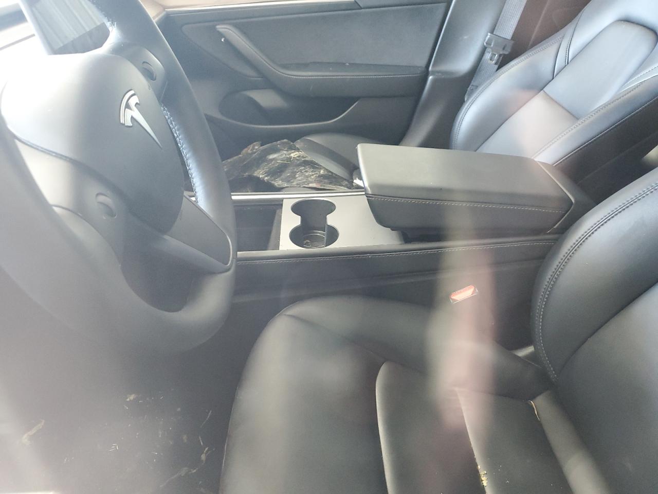 Photo 6 VIN: 5YJ3E1EA8PF438122 - TESLA MODEL 3 