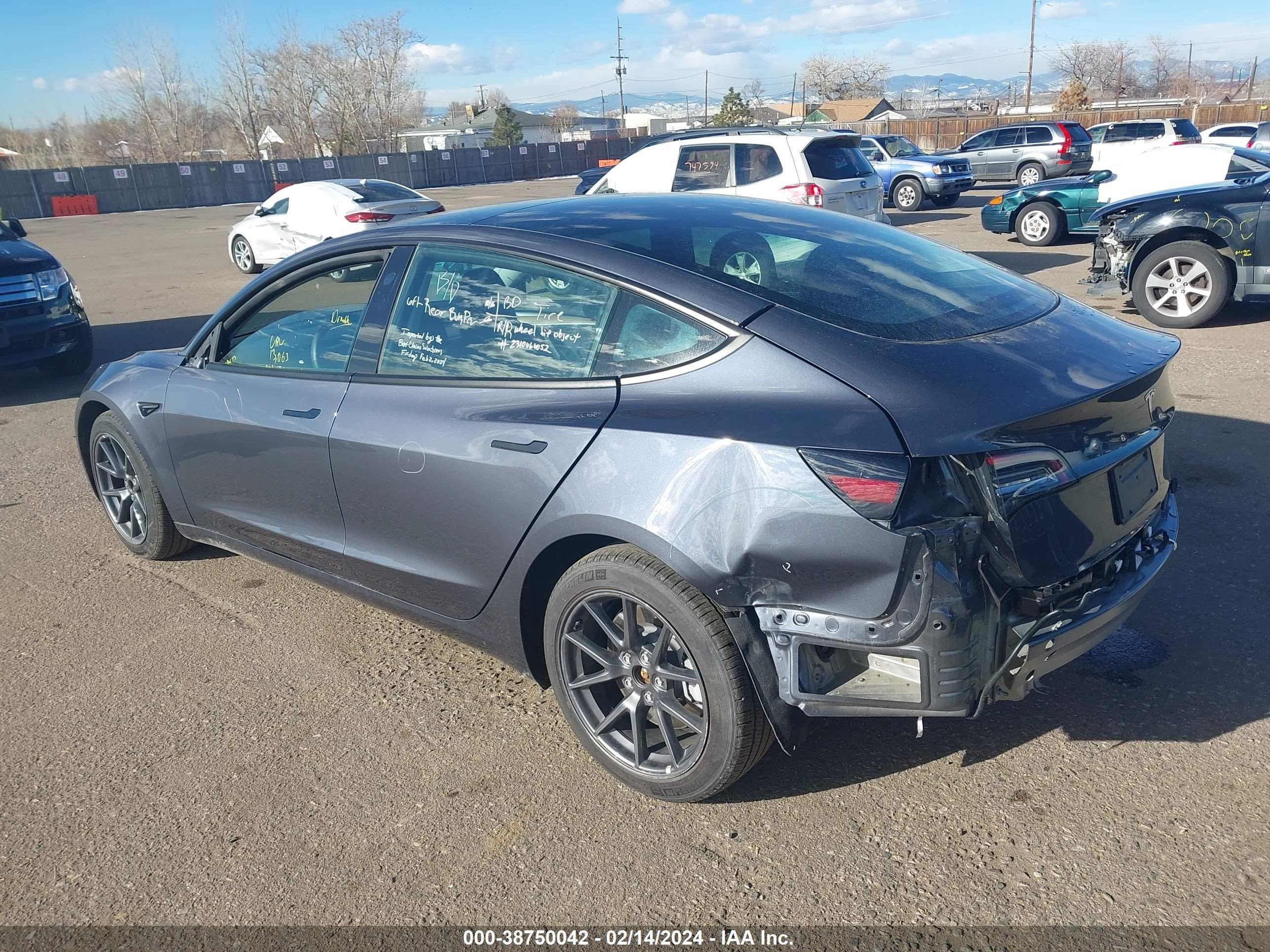 Photo 2 VIN: 5YJ3E1EA8PF438217 - TESLA MODEL 3 