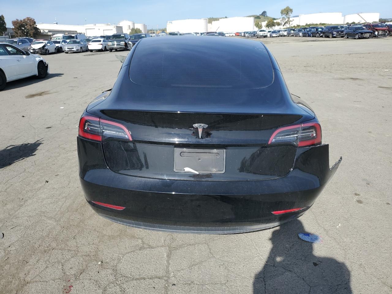 Photo 5 VIN: 5YJ3E1EA8PF467345 - TESLA MODEL 3 