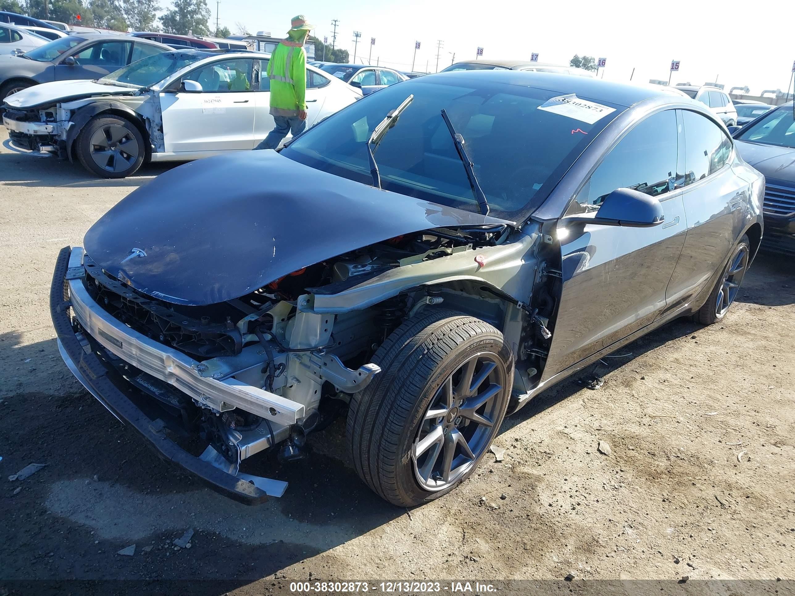 Photo 1 VIN: 5YJ3E1EA8PF494335 - TESLA MODEL 3 