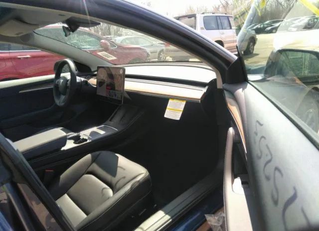 Photo 4 VIN: 5YJ3E1EA8PF496523 - TESLA MODEL 3 