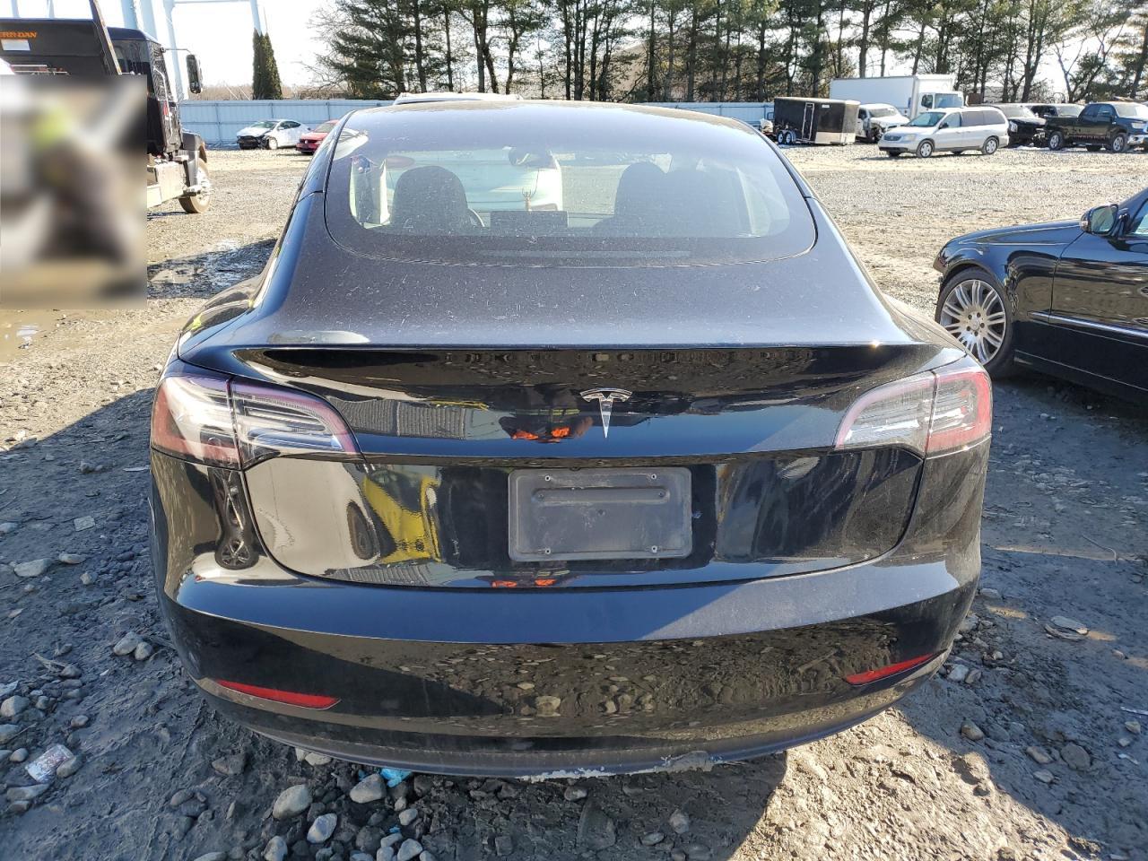 Photo 5 VIN: 5YJ3E1EA8PF510517 - TESLA MODEL 3 