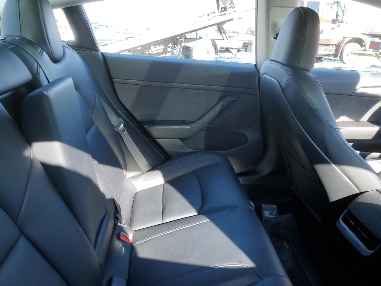 Photo 9 VIN: 5YJ3E1EA8PF510517 - TESLA MODEL 3 