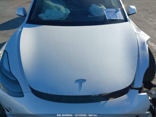 Photo 9 VIN: 5YJ3E1EA8PF572354 - TESLA MODEL 3 