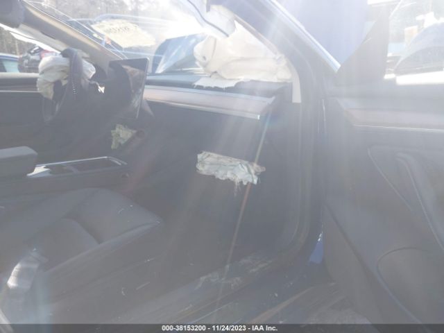 Photo 4 VIN: 5YJ3E1EA8PF622041 - TESLA MODEL 3 