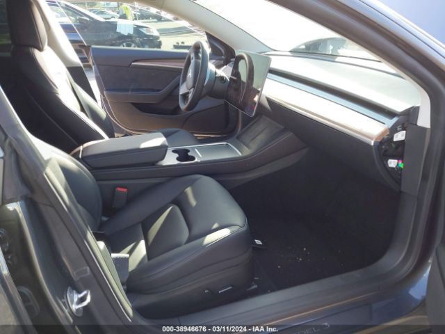 Photo 4 VIN: 5YJ3E1EA8PF651748 - TESLA MODEL 3 