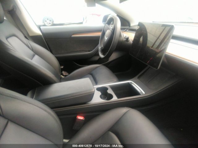 Photo 4 VIN: 5YJ3E1EA8PF651992 - TESLA MODEL 3 