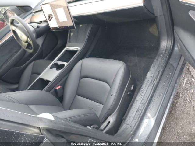 Photo 4 VIN: 5YJ3E1EA8PF677685 - TESLA MODEL 3 