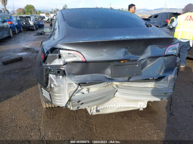 Photo 5 VIN: 5YJ3E1EA8PF677685 - TESLA MODEL 3 