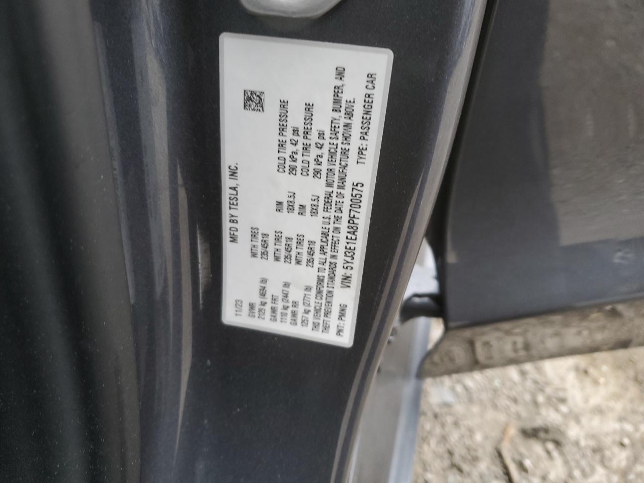 Photo 12 VIN: 5YJ3E1EA8PF700575 - TESLA MODEL 3 