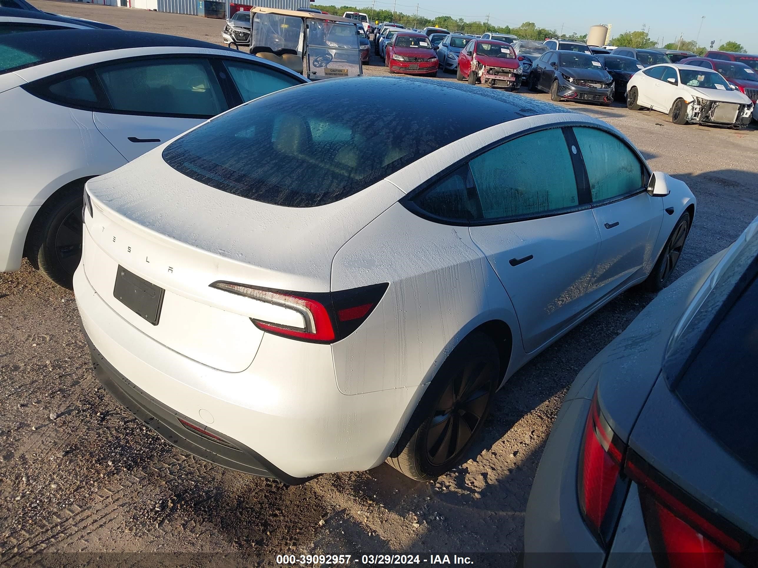 Photo 3 VIN: 5YJ3E1EA8RF728167 - TESLA MODEL 3 