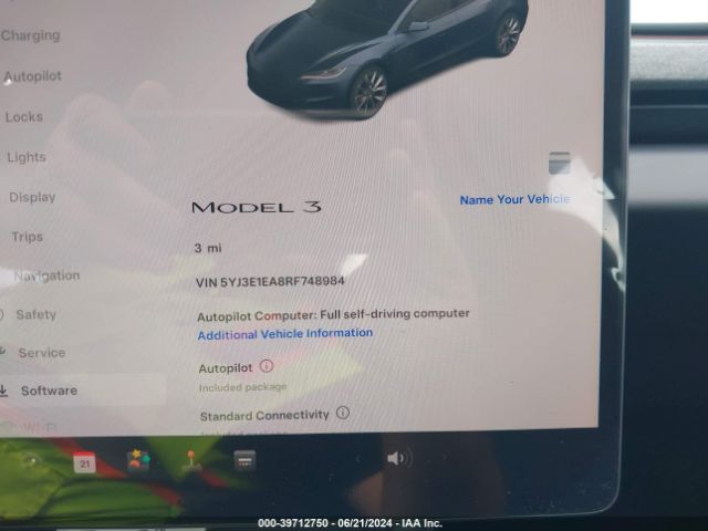 Photo 6 VIN: 5YJ3E1EA8RF748984 - TESLA MODEL 3 