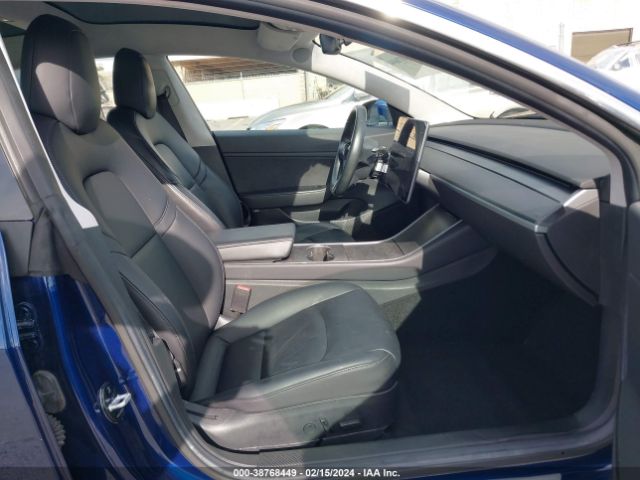 Photo 4 VIN: 5YJ3E1EA9HF000761 - TESLA MODEL 3 