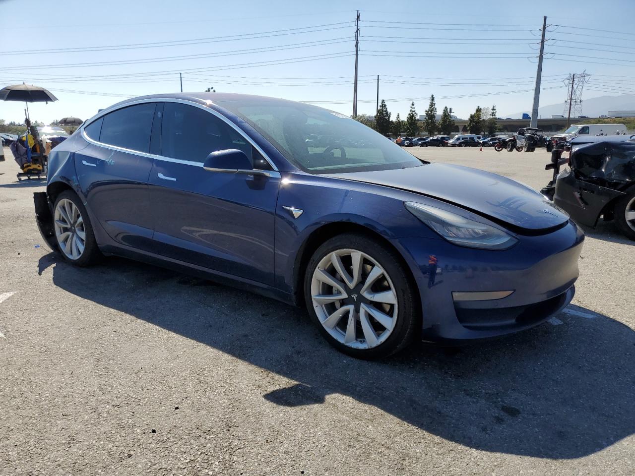 Photo 3 VIN: 5YJ3E1EA9HF002588 - TESLA MODEL 3 