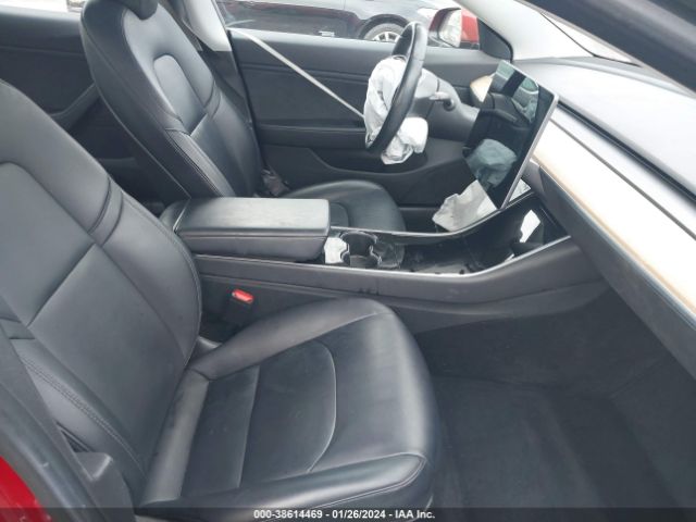 Photo 4 VIN: 5YJ3E1EA9JF007134 - TESLA MODEL 3 