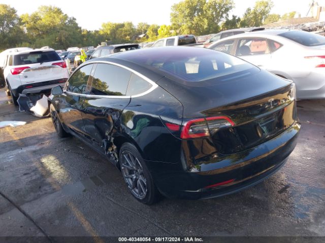 Photo 2 VIN: 5YJ3E1EA9JF020823 - TESLA MODEL 3 