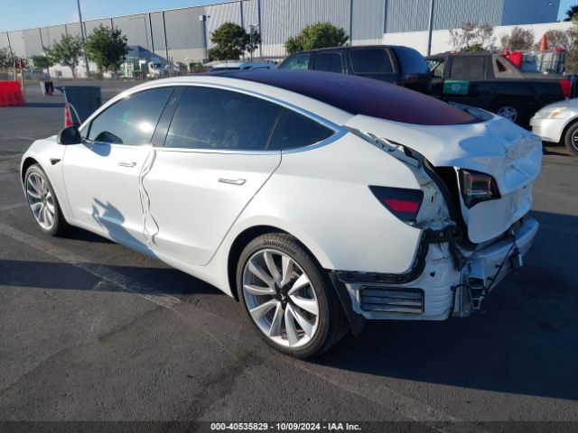 Photo 2 VIN: 5YJ3E1EA9JF031269 - TESLA MODEL 3 