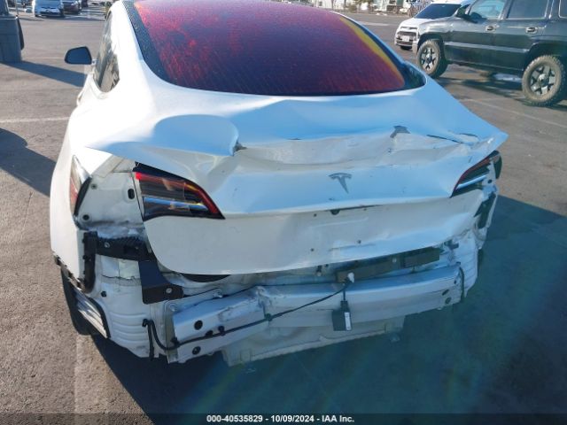 Photo 5 VIN: 5YJ3E1EA9JF031269 - TESLA MODEL 3 