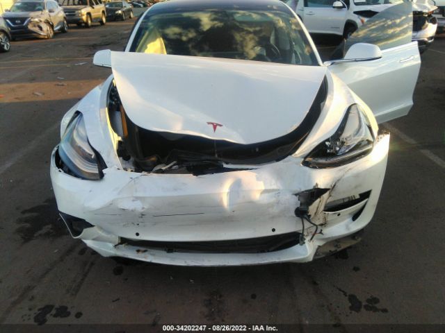 Photo 5 VIN: 5YJ3E1EA9JF038965 - TESLA MODEL 3 