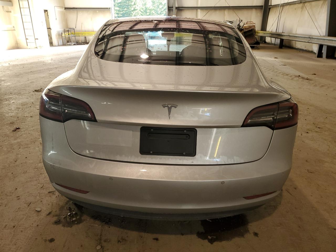 Photo 5 VIN: 5YJ3E1EA9JF043034 - TESLA MODEL 3 