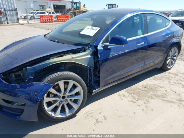 Photo 5 VIN: 5YJ3E1EA9JF050694 - TESLA MODEL 3 