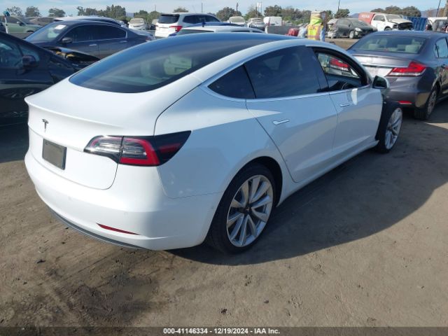 Photo 3 VIN: 5YJ3E1EA9JF099006 - TESLA MODEL 3 