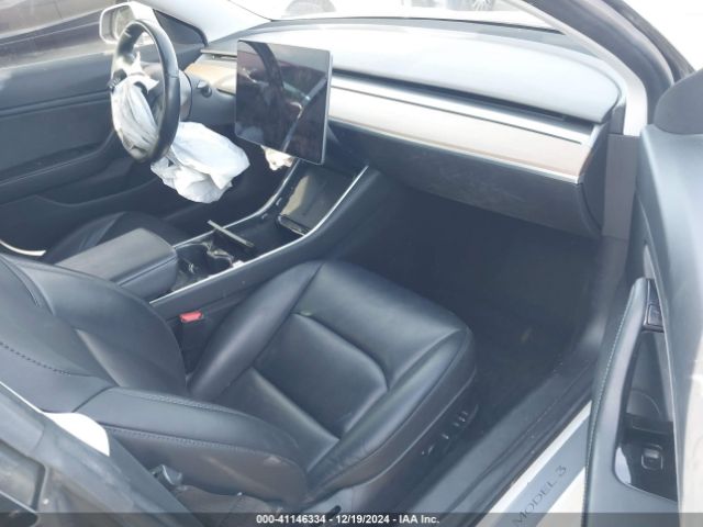 Photo 4 VIN: 5YJ3E1EA9JF099006 - TESLA MODEL 3 