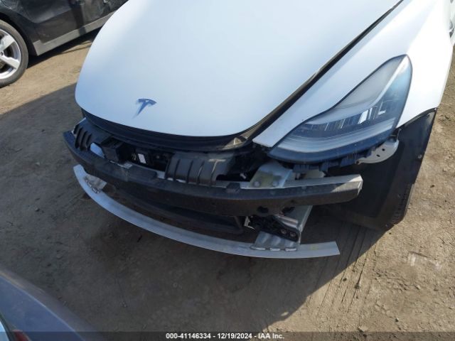 Photo 5 VIN: 5YJ3E1EA9JF099006 - TESLA MODEL 3 