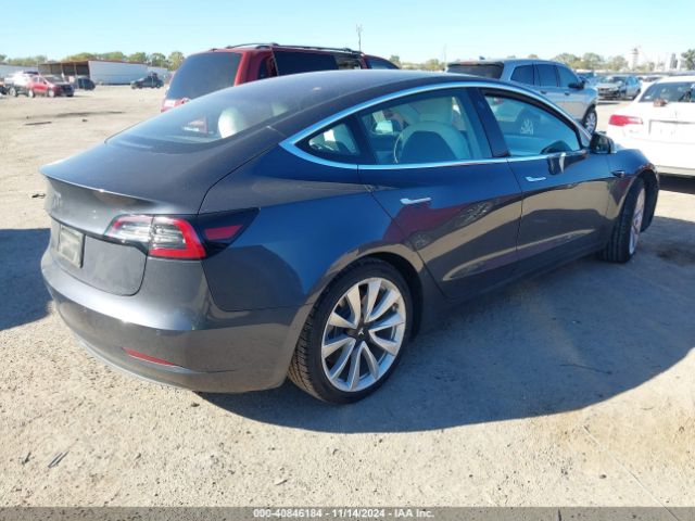 Photo 3 VIN: 5YJ3E1EA9JF181186 - TESLA MODEL 3 