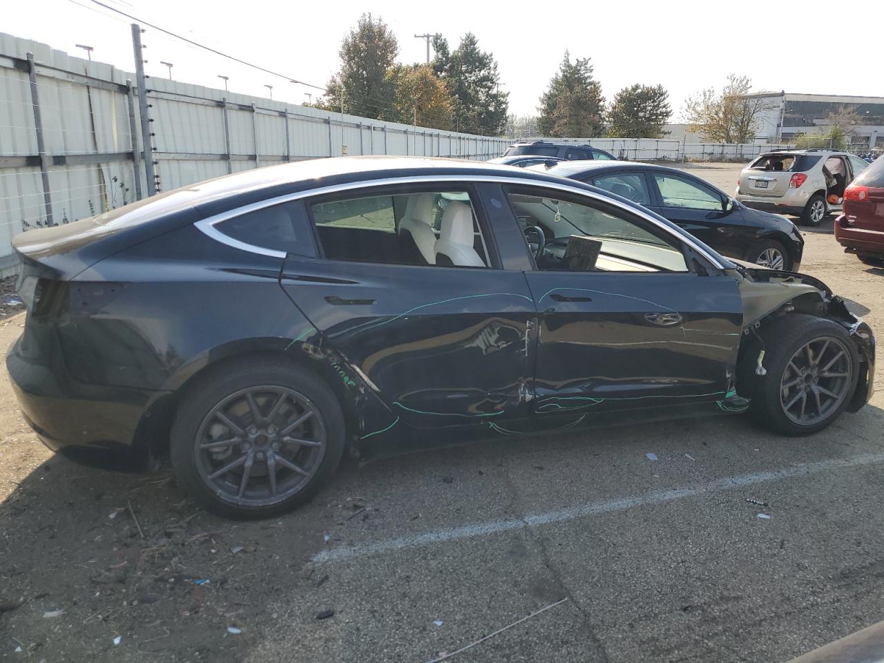 Photo 2 VIN: 5YJ3E1EA9KF305121 - TESLA MODEL 3 