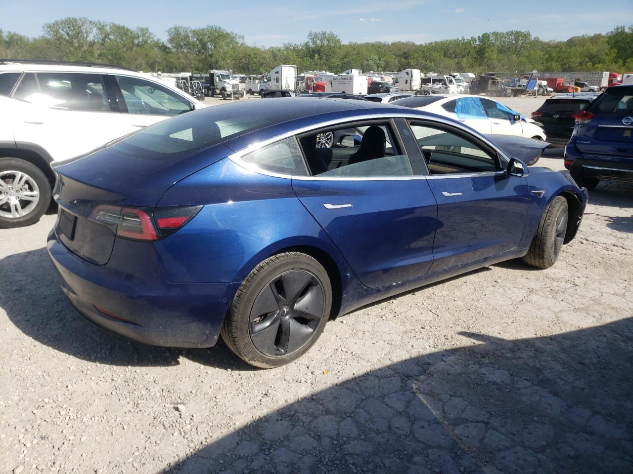 Photo 2 VIN: 5YJ3E1EA9KF308892 - TESLA MODEL 3 