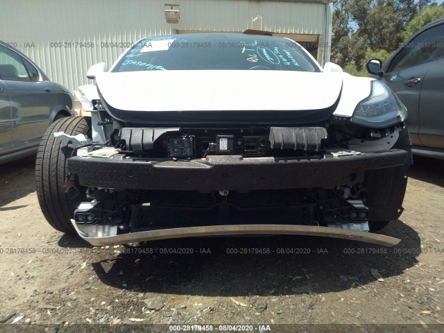 Photo 5 VIN: 5YJ3E1EA9KF314076 - TESLA MODEL 3 