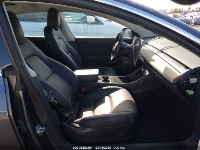 Photo 4 VIN: 5YJ3E1EA9KF325756 - TESLA MODEL 3 