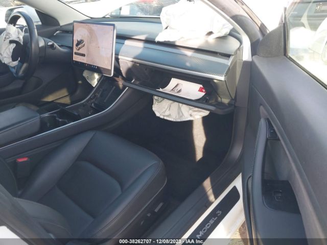 Photo 4 VIN: 5YJ3E1EA9KF326471 - TESLA MODEL 3 