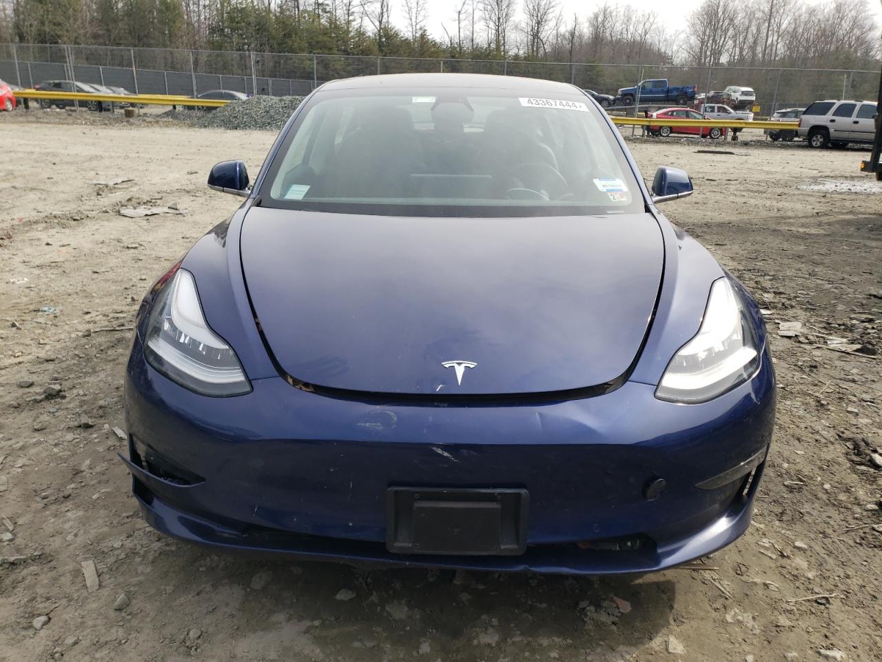 Photo 4 VIN: 5YJ3E1EA9KF411858 - TESLA MODEL 3 