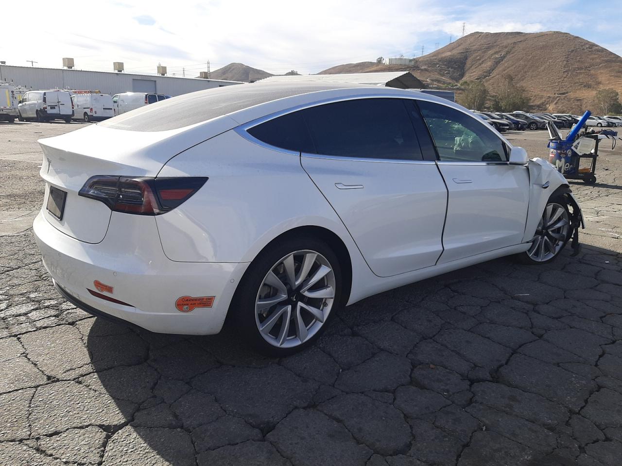 Photo 2 VIN: 5YJ3E1EA9LF614640 - TESLA MODEL 3 