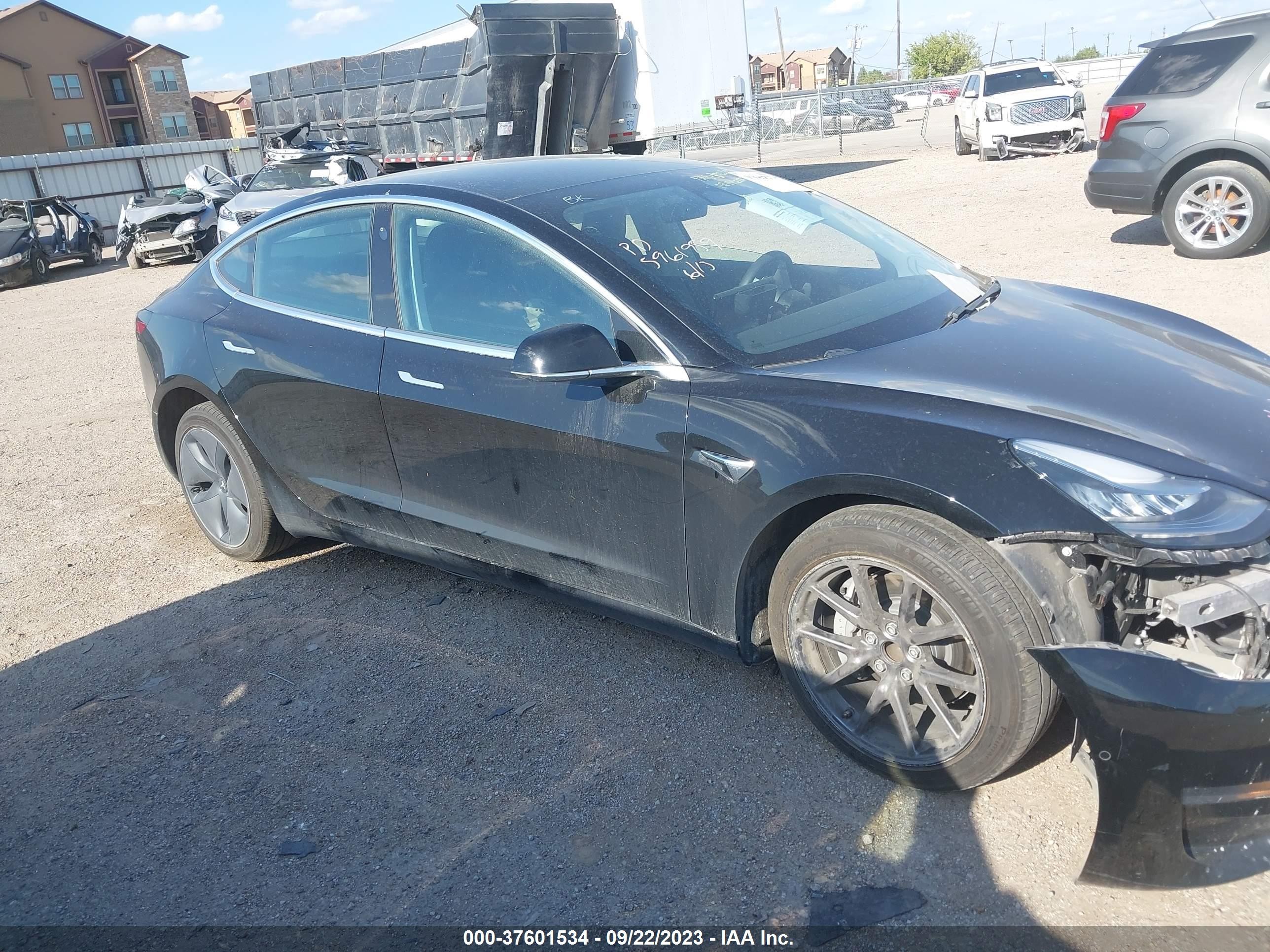 Photo 10 VIN: 5YJ3E1EA9LF643880 - TESLA MODEL 3 